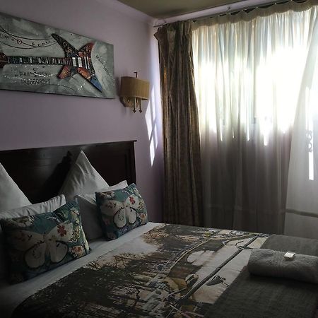 Tassili Lodge Kempton Park Esterno foto