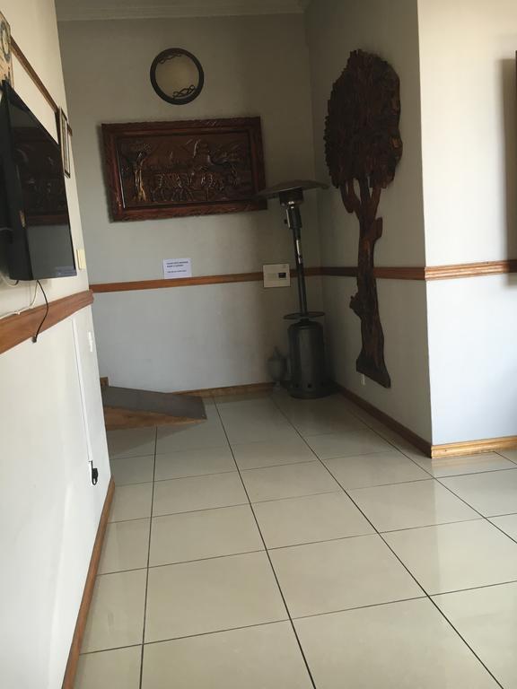 Tassili Lodge Kempton Park Esterno foto